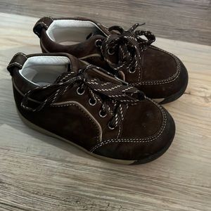 Stride Rite Brown Shoe size 6.5W